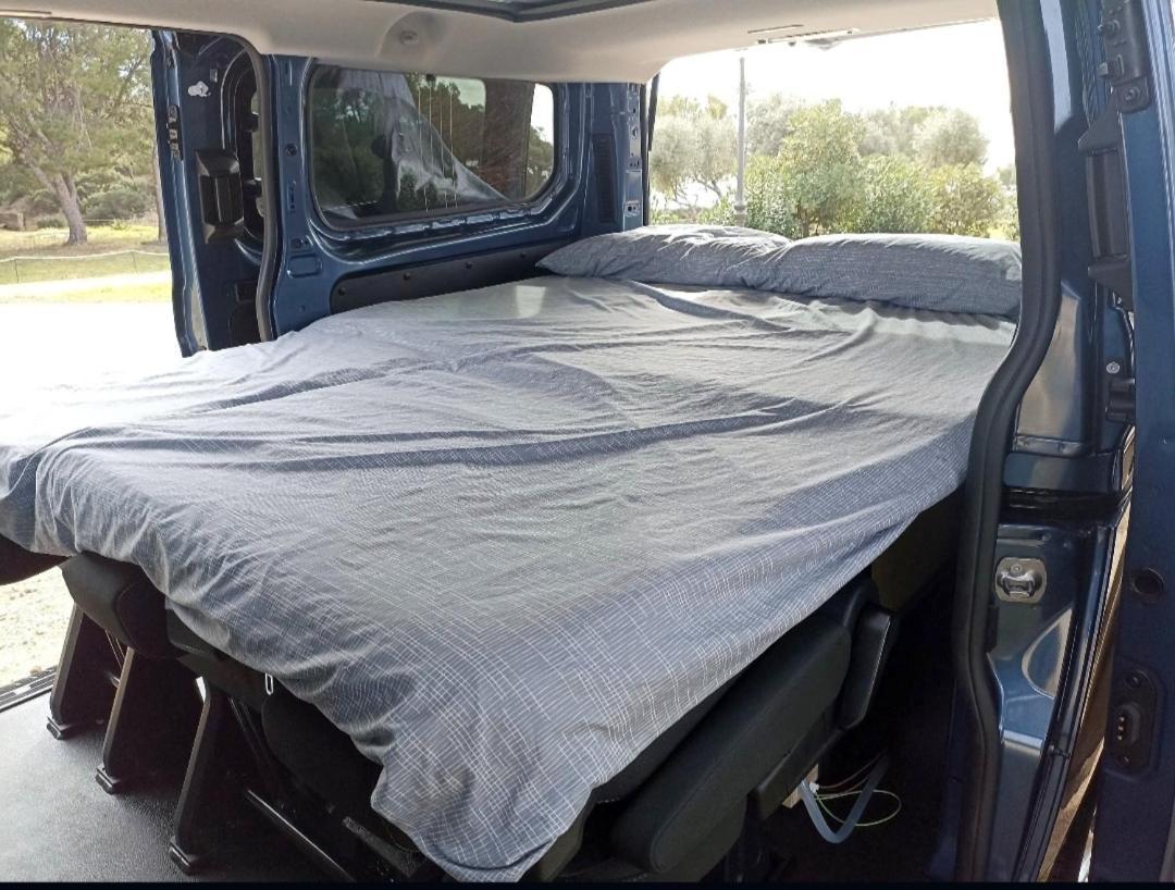 Ford Transit Custom Camper Hotell PMI Eksteriør bilde